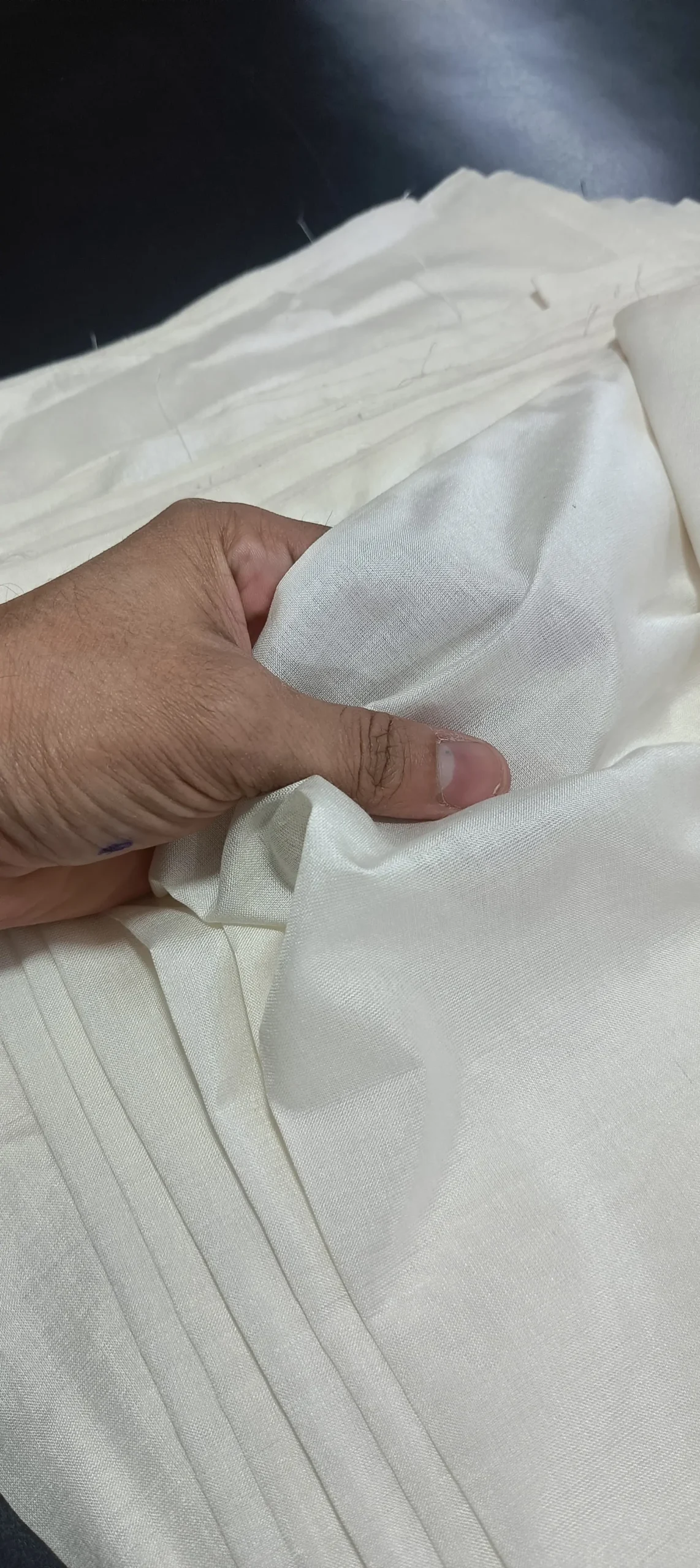 Fabricant textile à Bhagalpur en Inde
